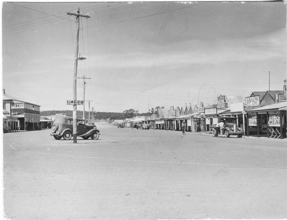 The main street of the town of Norseman